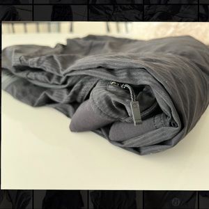 Lululemon Run: Dog Runner Pant Black Swan 2011— RARE— Discontinued